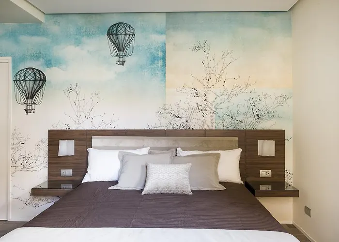 Rhome Guest house